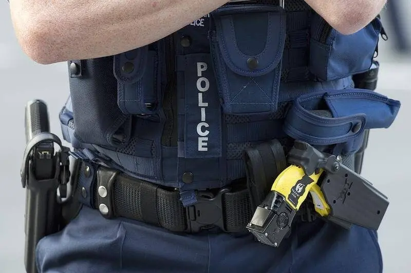 Driver allegedly fails to stop near Jugiong