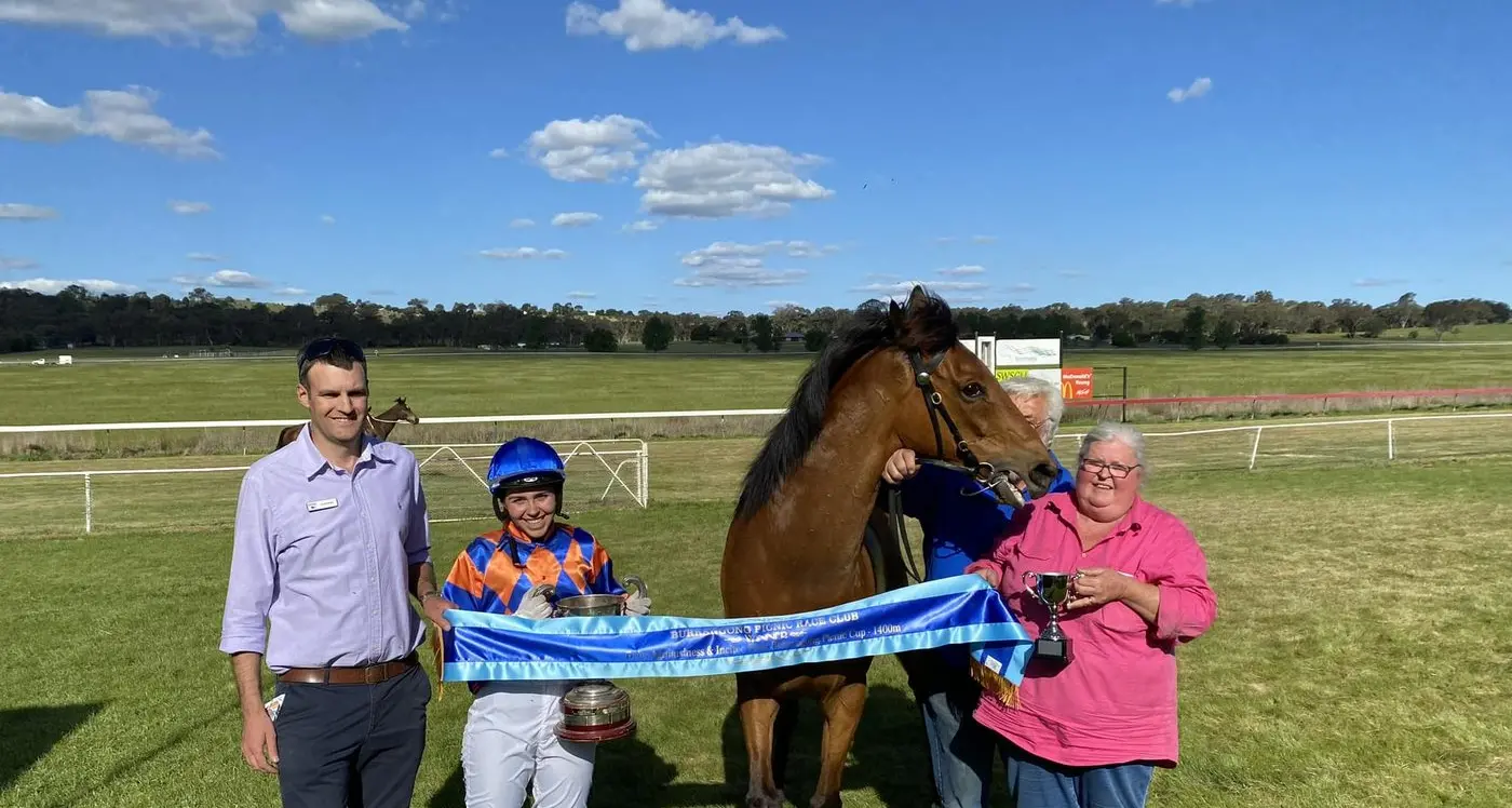 Burrangong Picnic Races