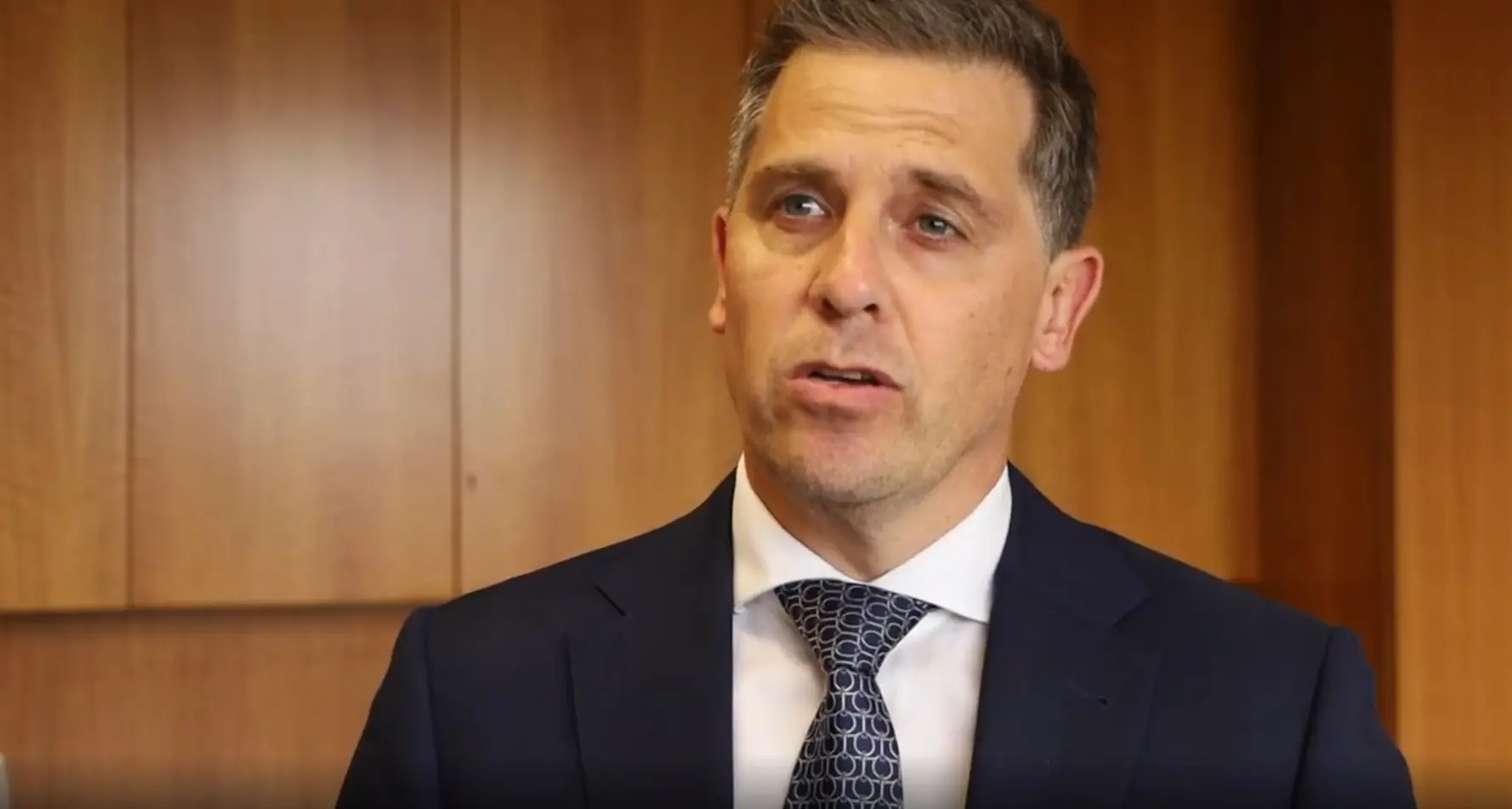 Riverina stores shut down over illegal tobacco