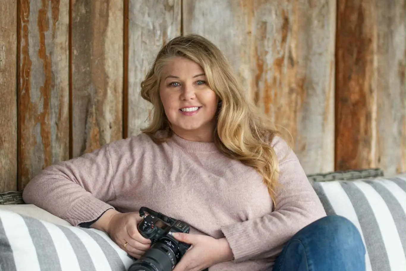 Chontelle celebrates third national business award