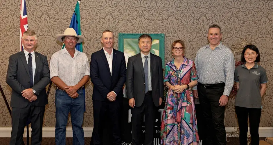 Mayor expresses his appreciation to Cherry Festival contributors