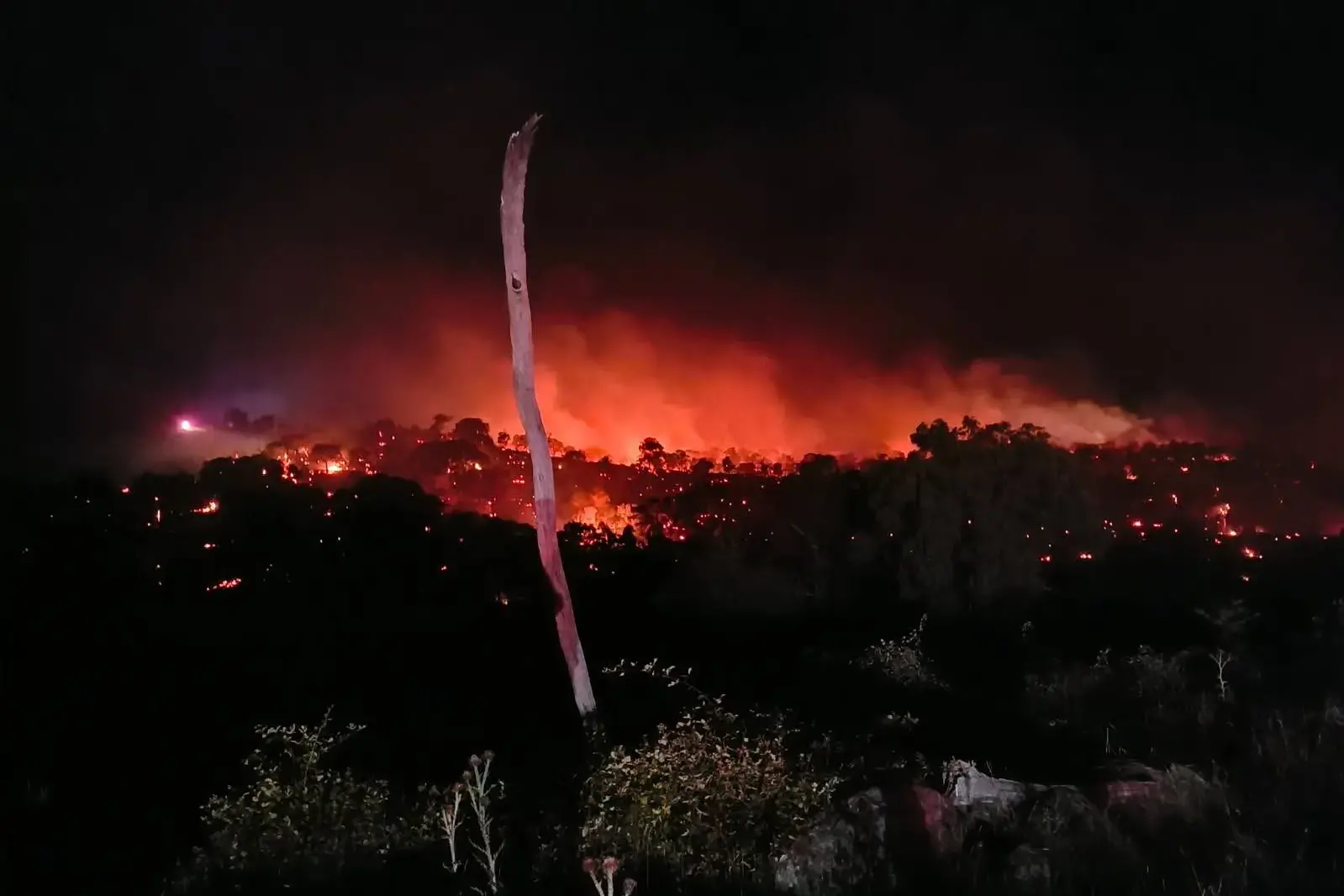 <p>A Crookwell Rural Fire Service member took this impressive photo of the Narrawa fire on Saturday. PHOTO: Crookwell NSW RFS</p>\\n