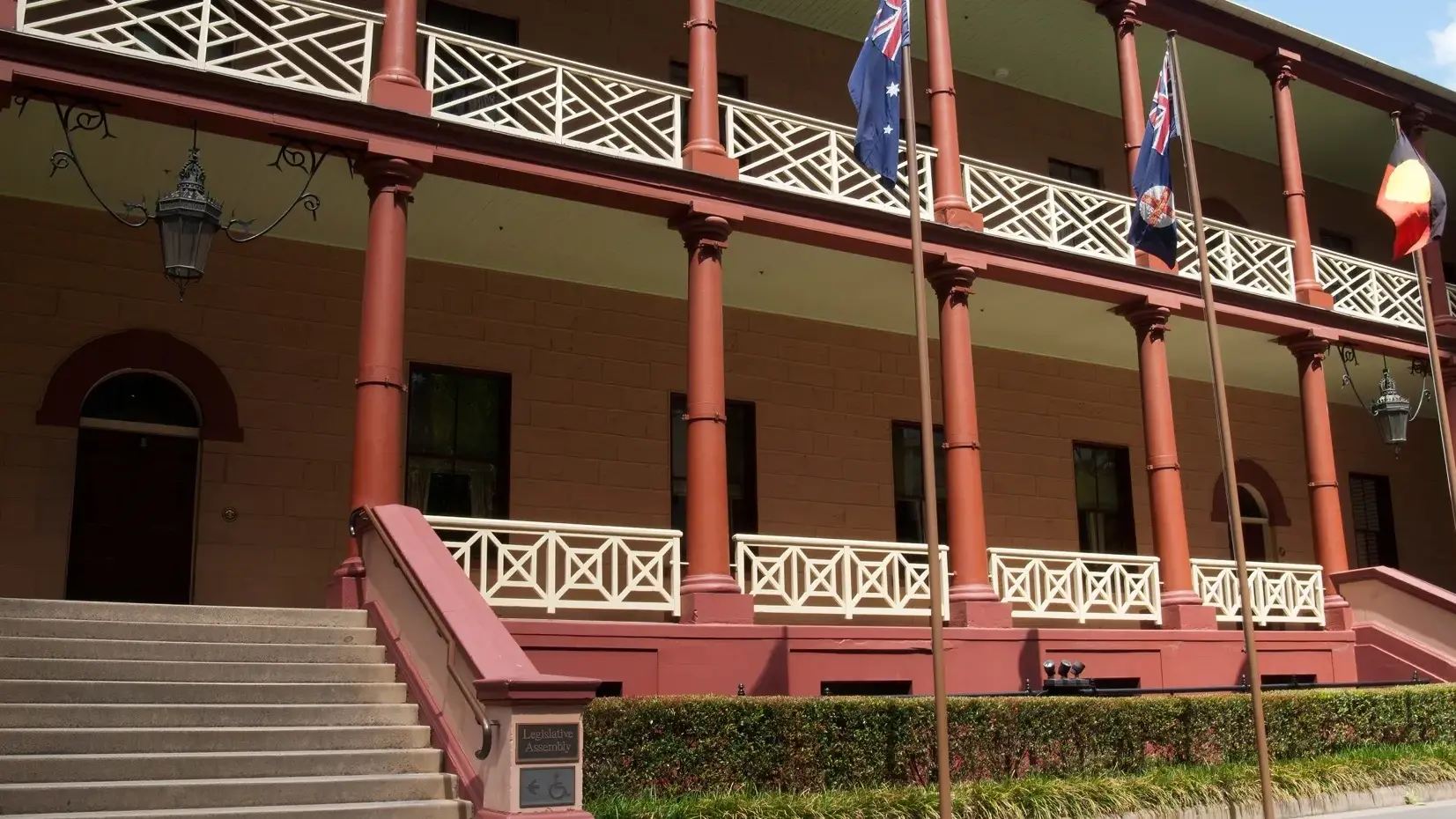 Upper House inquiry to further pet owner tenants rights