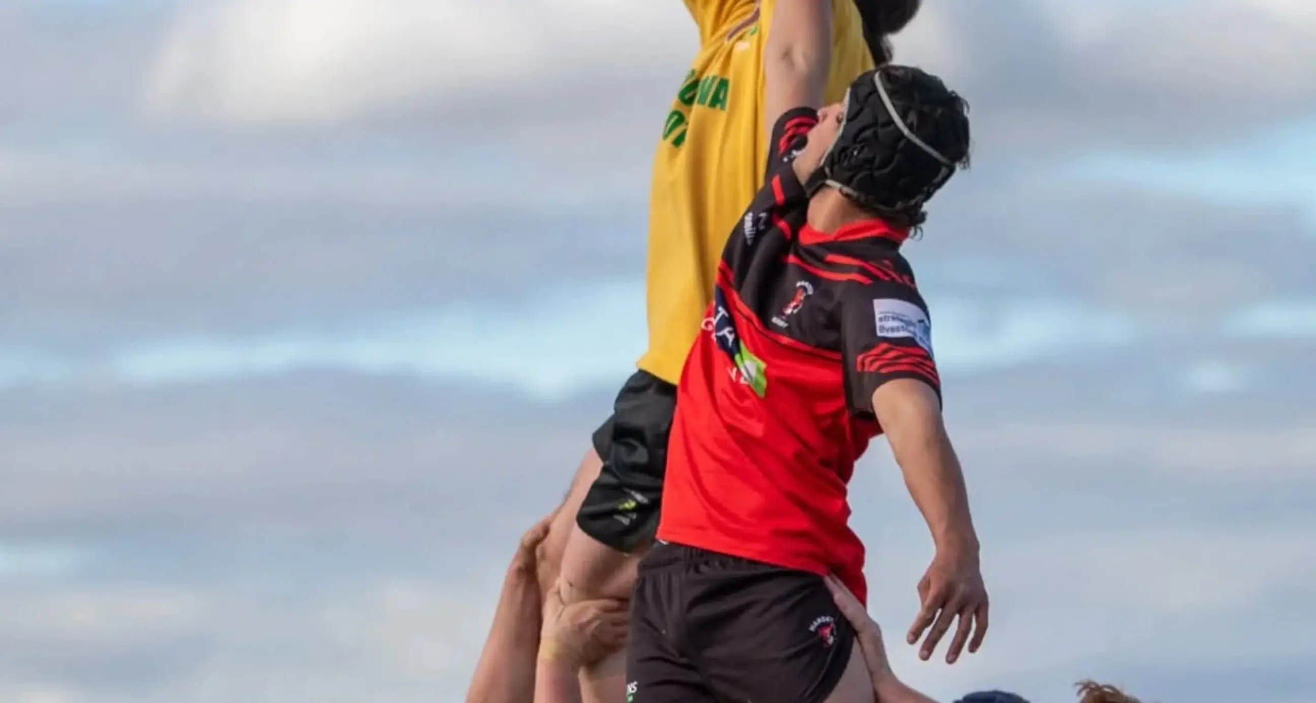 Goldies power through low numbers for win