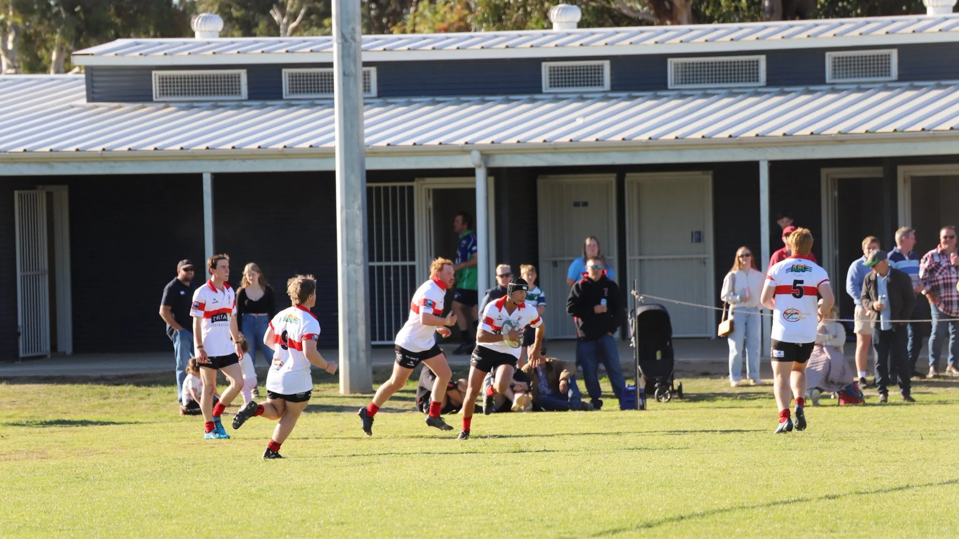 Red Devils ready for top of the ladder clash