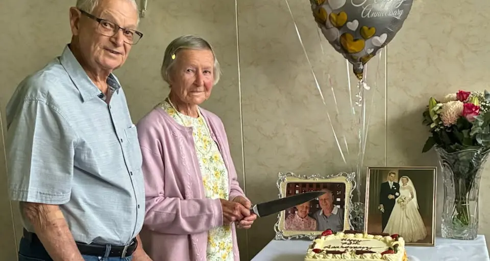 Couple celebrates 70 years together