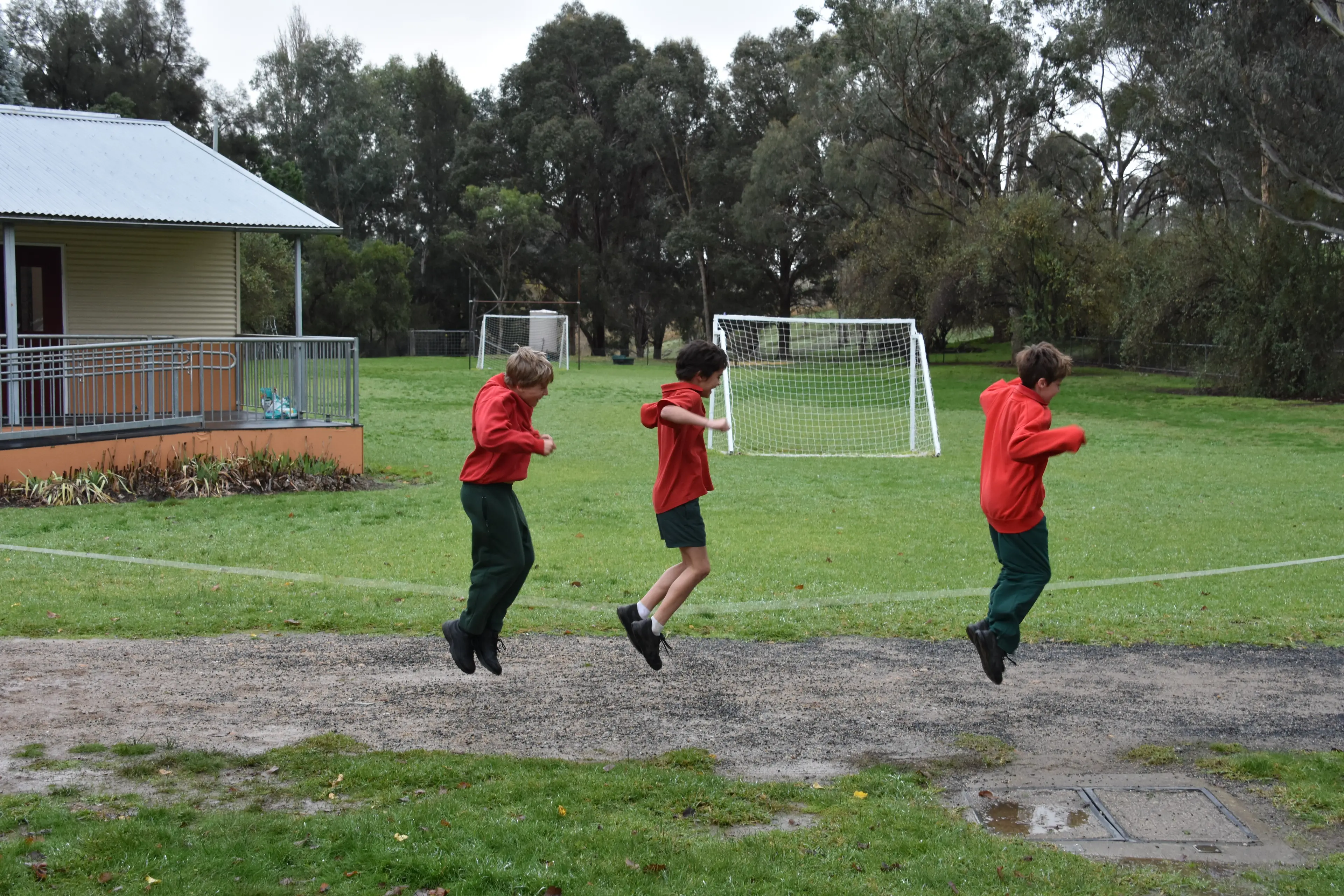 <p>The wet weather didn\\'t dampen spirits or the day at Murringo Public School\\'s Jump Rope for Heart Day. PHOTO: Rheannon Watts</p>\\n