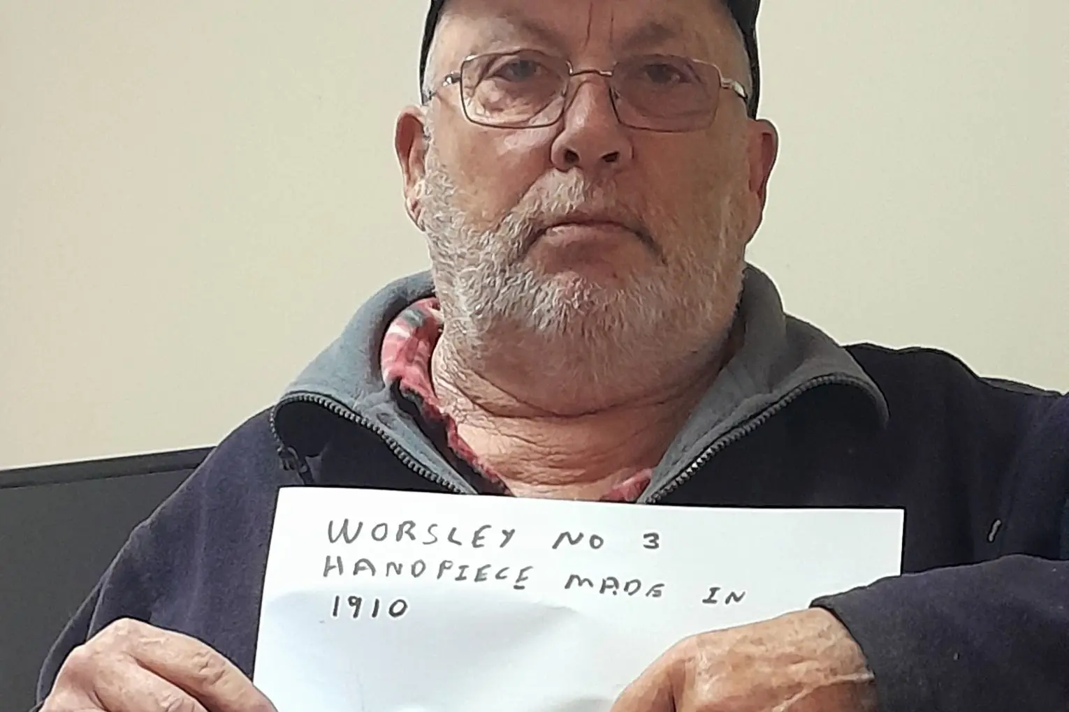 <p>Reg Croker with the 1910 Wolseley handpiece that will be put to good use at Woolfest.</p>\\n
