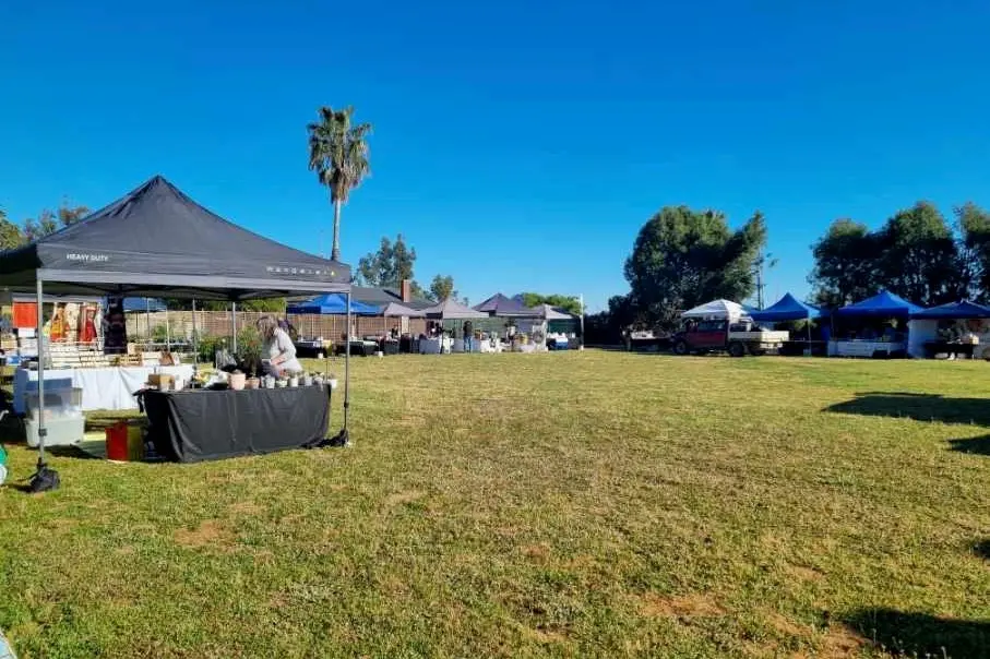 <p>The Harden Community Markets last Sunday</p>\\n