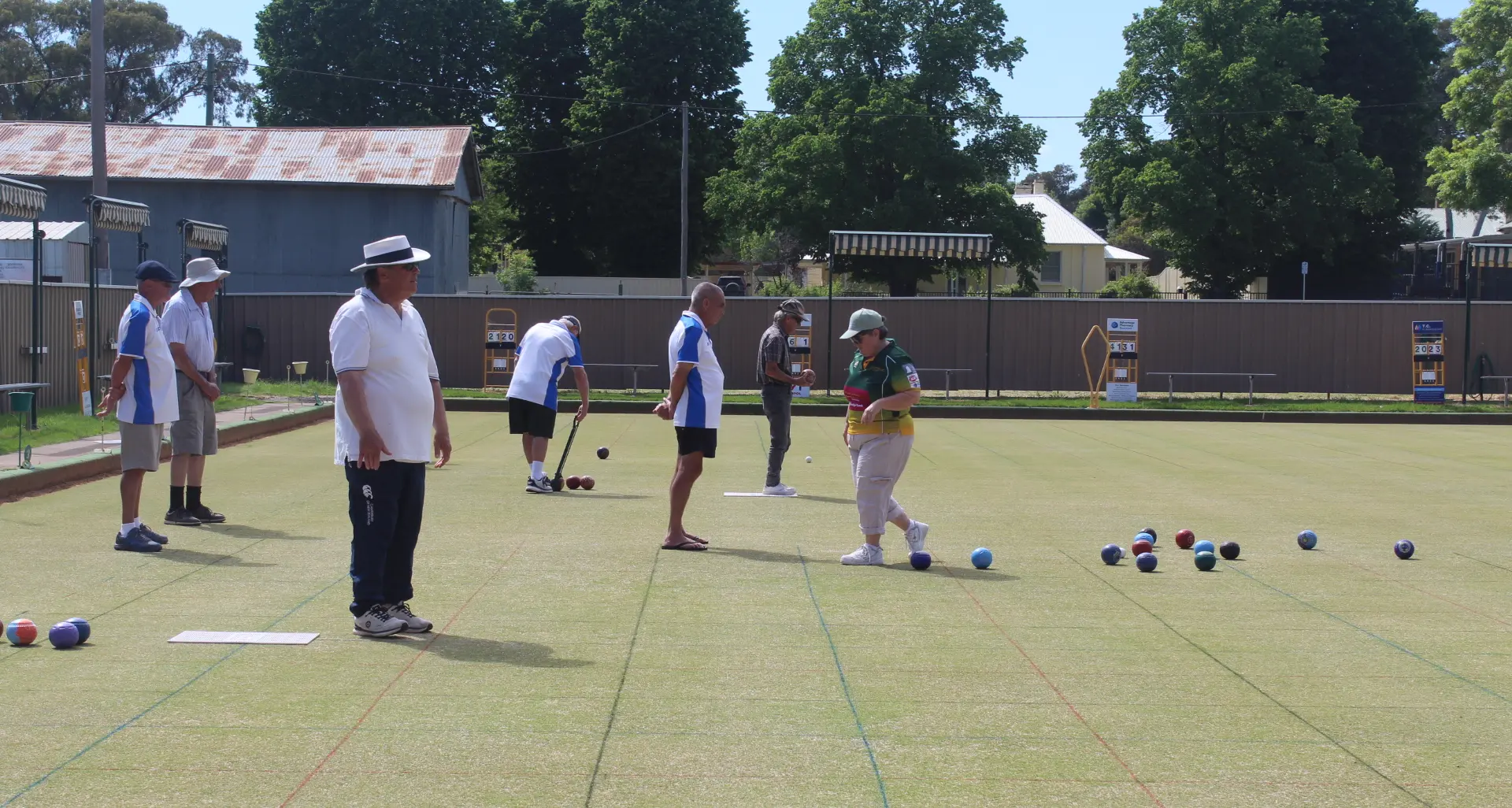 Ingleburn bowlers roll into Boorowa for a friendly game